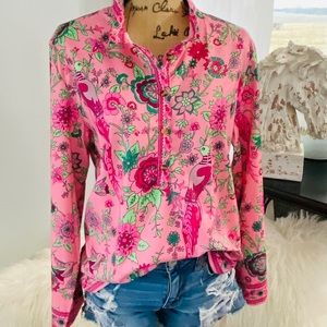🌺 NWT!!! Pink Peacock Floral Blouse